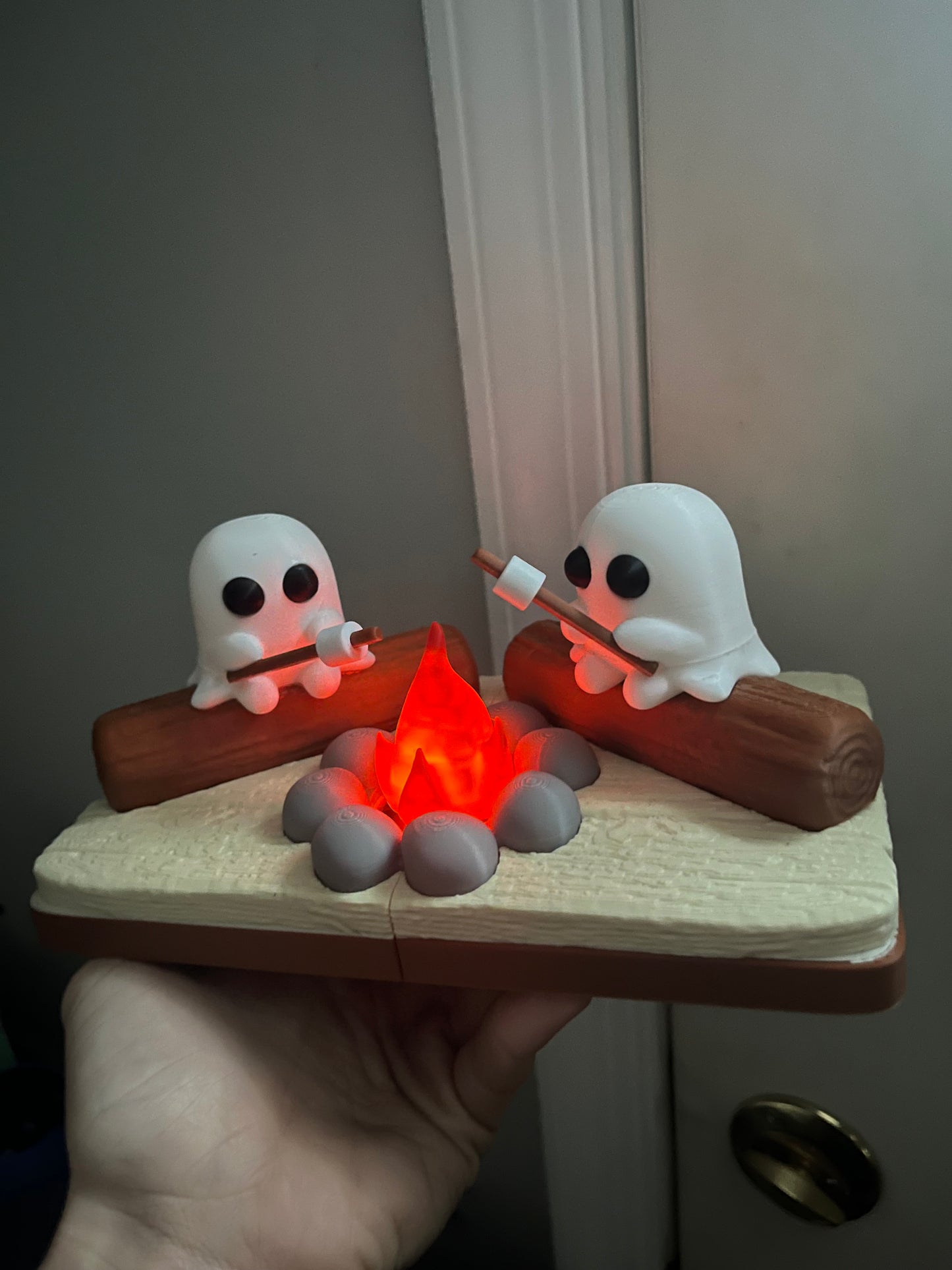 Ghost campfire tea light holder