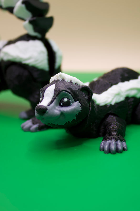 Flexi fidget skunk